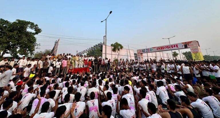कौशल किशोर (पूर्व मंत्री भारत सरकार) ने लखनऊ में युवाओं को “युवाओं को नशे मुक्त भारत बनाने का संकल्प दिलाया” ।