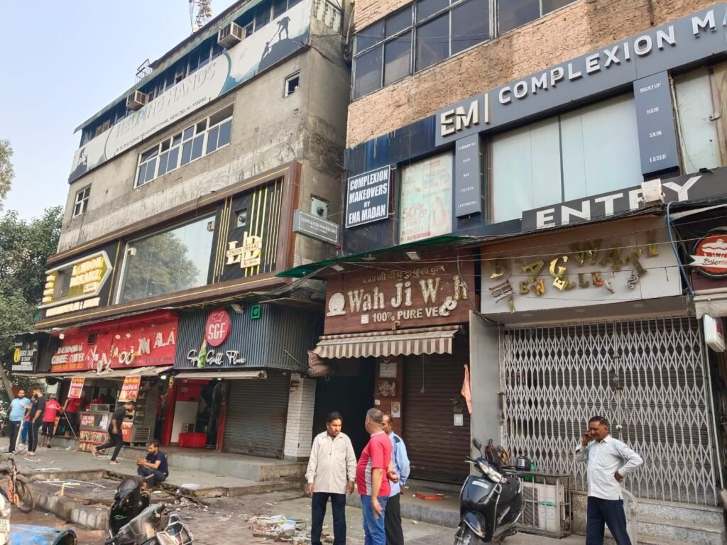 दिल्ली के प्रशांत विहार में विस्फोट की सूचना मिली, पुलिस मौके पर । दिल्ली के प्रशांत विहार में विस्फोट की सूचना मिली, पुलिस मौके पर ।