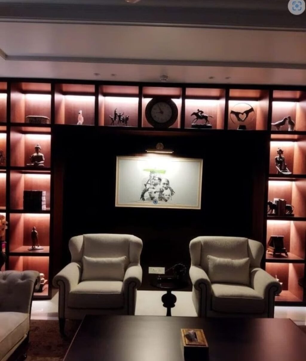 दिल्ली के पूर्व मुख्यमंत्री अरविन्द केजरीवाल के शीश महल, भ्रष्टाचार का सच हुआ उजागर ।