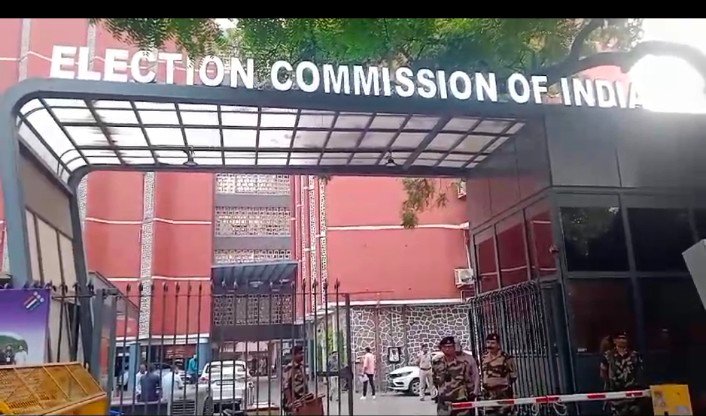 भाजपा प्रतिनिधी मंडल मुख्य चुनाव आयुक्त से कर्नाटक चुनाव खर्च पर आपत्ति दर्ज कराई ।