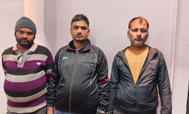 थाना रेंज साइबर बिलासपुर को ऑनलाइन फायनेंषियल फा्रॅड के मामले में अंतर्राज्यीय गिरोह के मुख्य सरगना को गिरफ्तार करने में मिली सफलता थाना रेंज साइबर बिलासपुर को ऑनलाइन फायनेंषियल फा्रॅड के मामले में अंतर्राज्यीय गिरोह के मुख्य सरगना को गिरफ्तार करने में मिली सफलता