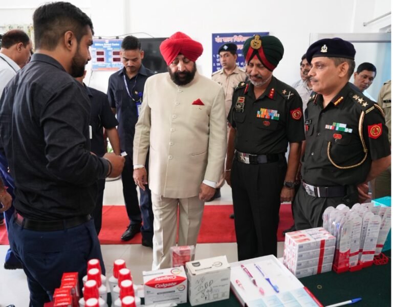 राज्यपाल ने किया पूर्व सैनिकों के लिए निःशुल्क डेंटल कैंप का शुभारंभ राज्यपाल ने किया पूर्व सैनिकों के लिए निःशुल्क डेंटल कैंप का शुभारंभ