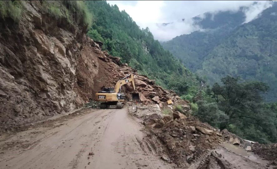 भूस्खलन की बढ़ती घटनाओं से निपटने के लिए उत्तराखंड के चार जिलों में लगेगा अर्ली वार्निंग सिस्टम भूस्खलन की बढ़ती घटनाओं से निपटने के लिए उत्तराखंड के चार जिलों में लगेगा अर्ली वार्निंग सिस्टम