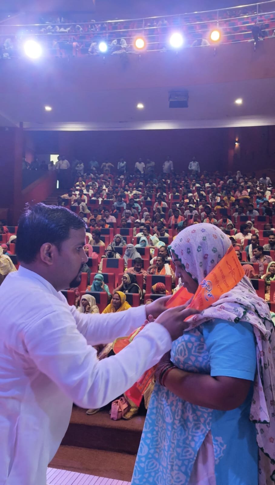 मेरी आवाज सुनो जनकल्याण समिति के मेरठ मंडल अध्यक्ष ने किया सफाई कर्मियों स्वागत। मेरी आवाज सुनो जनकल्याण समिति के मेरठ मंडल अध्यक्ष ने किया सफाई कर्मियों स्वागत।