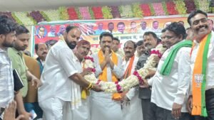 नट घुमंतू समाज ने एटा में किया आभार सम्मेलन, मुख्यातिथि समाज कल्याण मंत्री असीम अरुण रहे मौजूद ।असीम अरुण