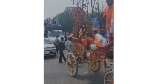 खोड़ा में धूमधाम से निकली भगवान परशुराम जयंती शोभायात्रा