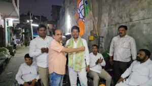 गाजियाबाद के वार्ड 19 में महानगर संयोजक sc मोर्चा वेदप्रकाश जाटव जी का टीम सहित हुआ जोरदार स्वागत ।