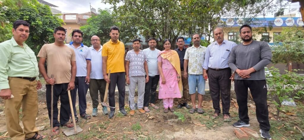 माननीय भाजपा महानगर अध्यक्ष श्री मयंक गोयल जी के नेतृत्व में 🌳 वृहद वृक्षारोपण कार्यक्रम में कार्यकर्ताओं ने लिया भाग।