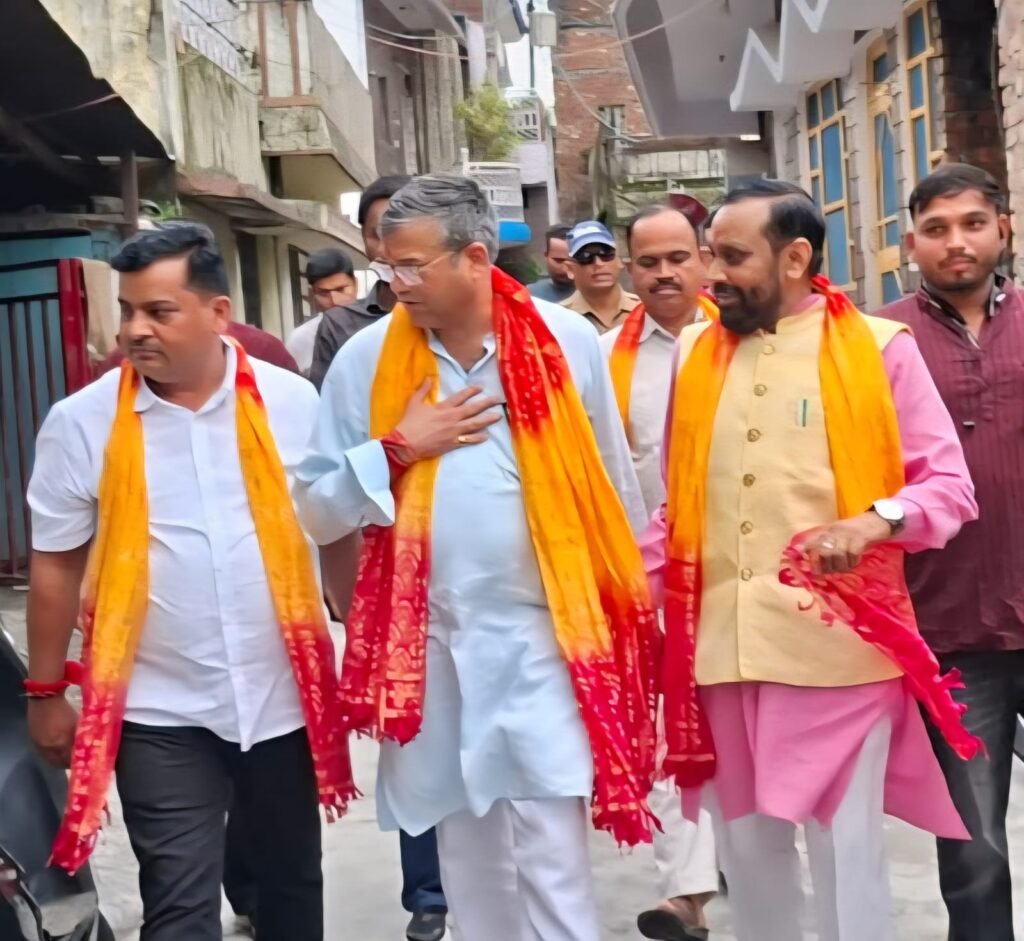 वाल्मीकी धर्मशाला निर्माण कार्य का महापौर ने किया निरीक्षण, समाज की वर्षों पुरानी मांग हो रही साकार