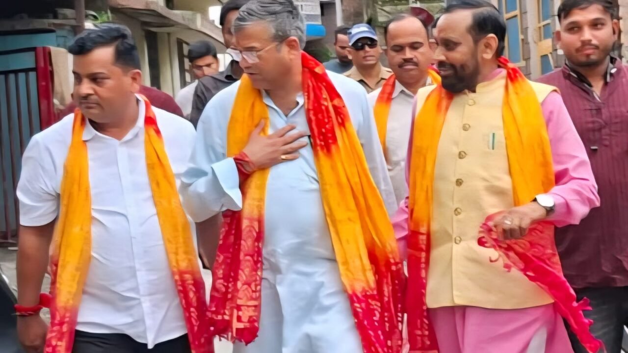 वाल्मीकी धर्मशाला निर्माण कार्य का महापौर ने किया निरीक्षण, समाज की वर्षों पुरानी मांग हो रही साकार