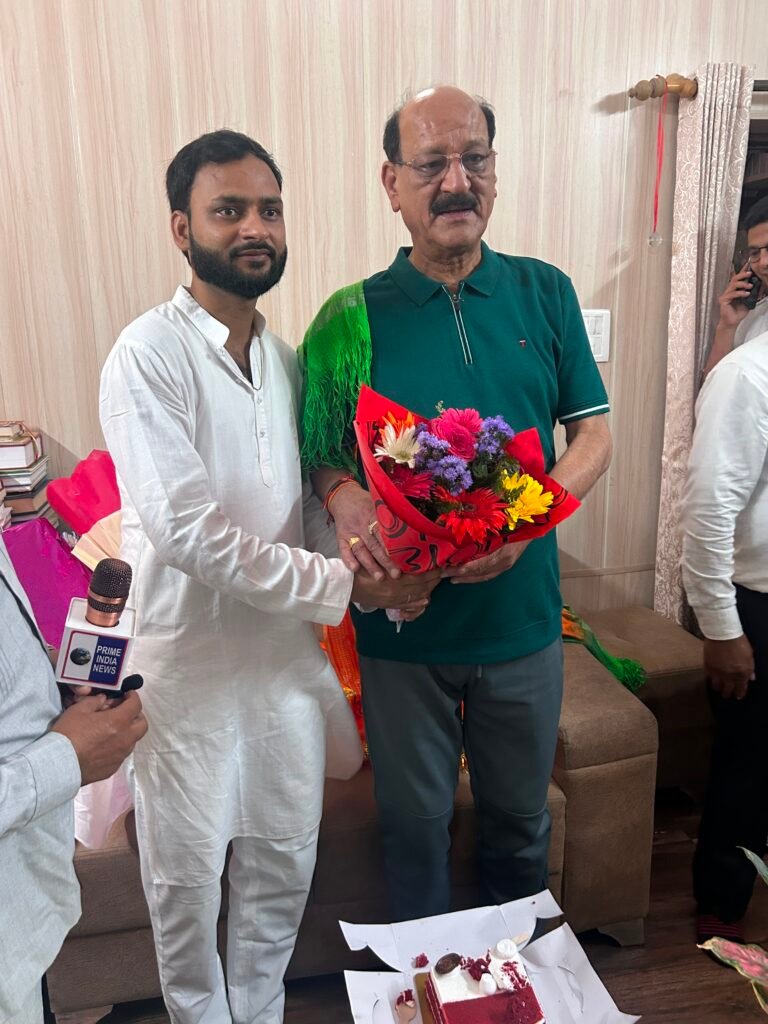 उत्तराखण्ड केबिनेट मंत्री मा. श्री सुबोध उनियाल जी को BKKMS राष्ट्रीय संयोजक ने जन्मदिन की दी बधाई ।।