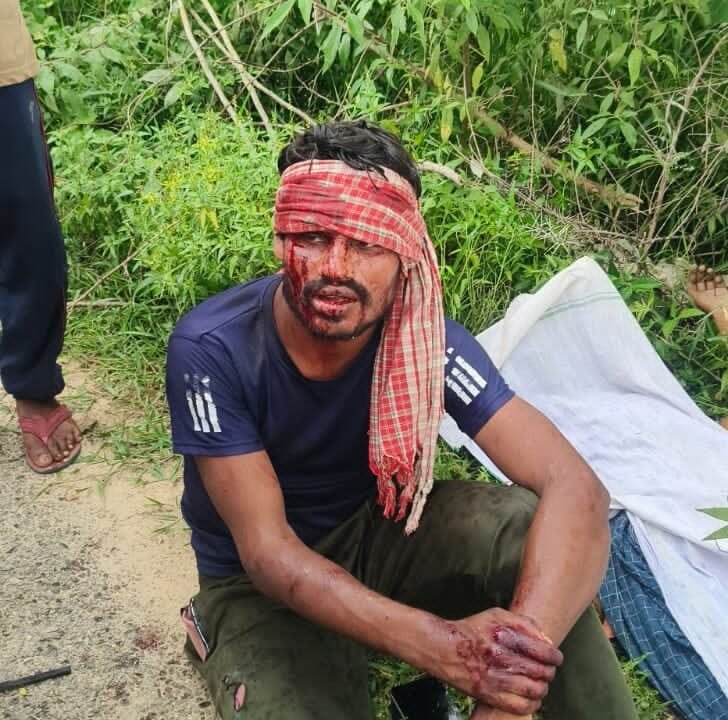 पुलिस वर्दी में मिला युवक का सड़ा-गला शव, कमरे से आधार कार्ड और क्राइम प्रिवेंशन का आईडी कार्ड बरामद ।