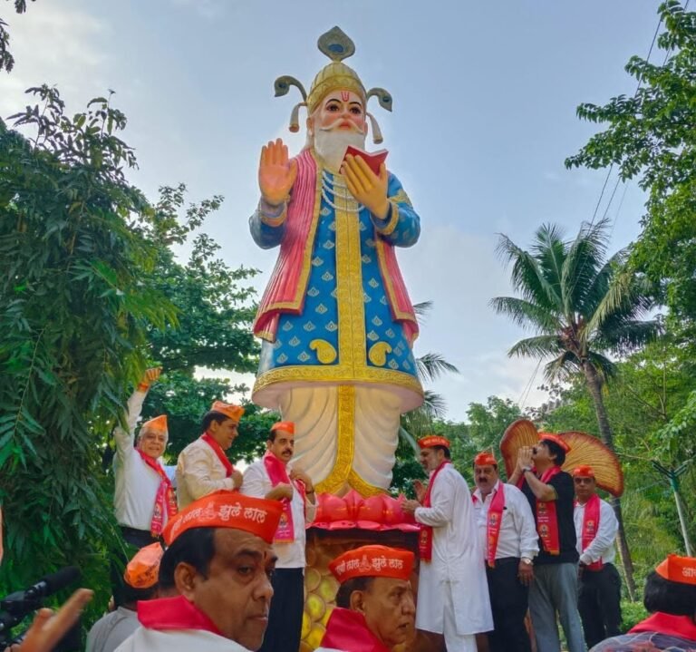 भगवान झुलेलाल की 25 फीट ऊंची प्रतिमा का भव्य लोकार्पण !