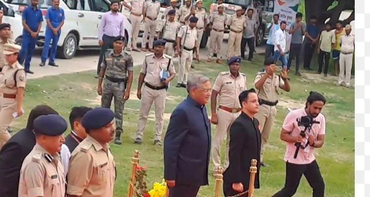 लखनऊ पहुंचे मुख्य निर्वाचन आयुक्त ज्ञानेश कुमार, एयरपोर्ट पर हुआ भव्य स्वागत