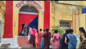 बन्दियों को रक्षाबंधन पर दिया बहनों को मिली बिना जाली के मुलाकात करने का अवसर*