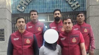 दिल्ली पुलिस की स्पेशल ब्रांच के अधिकारी बन रंगदारी वसूलने वाले दबोचे ।