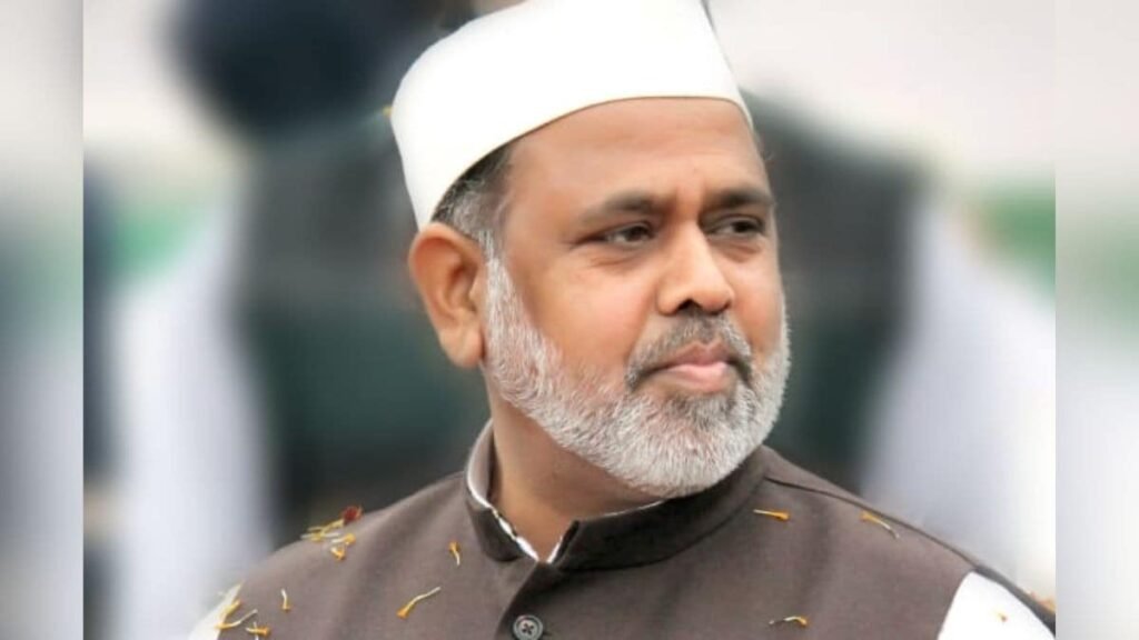 पूर्व एमएलसी हाजी इकबाल के परिवार की जमीन की बिक्री का मामला गहराया, बड़े खेल की आशंका? 