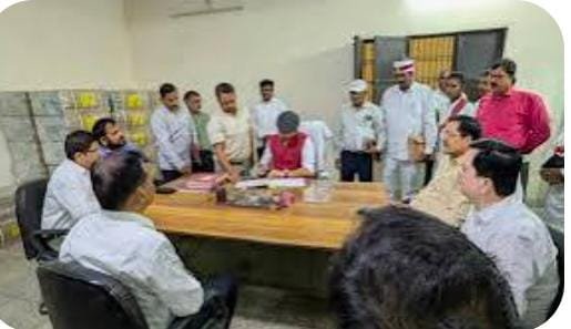 जिलाधिकारी की जनसुनवाई में सर्वाधिक संख्या पुलिस अधिकार क्षेत्र से संबंधित फरियादियों की ।