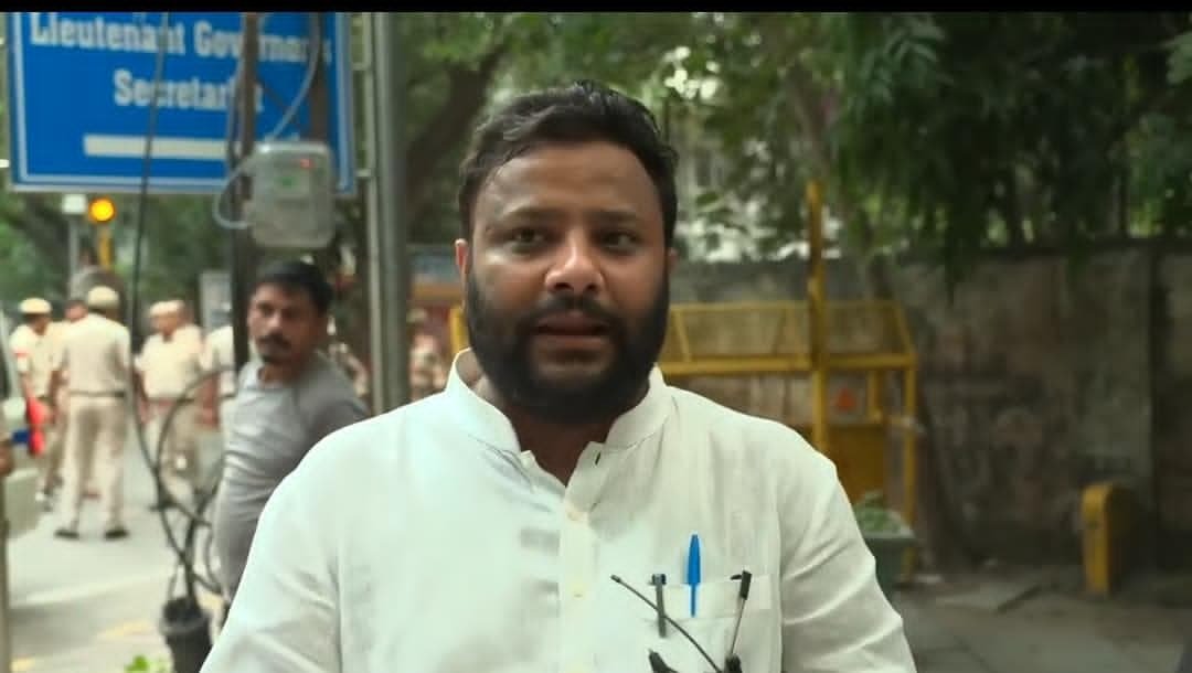दिल्ली में अपराधियों के हौसले बुलंद! मयूर विहार फेज-3 की कथित हत्या पर विधायक कुलदीप कुमार ने उठाए कानून-व्यवस्था पर सवाल