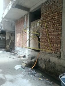 सीलिंग के बाद भी निर्माण का खेल? त्रिलोकपुरी में MCD के बिल्डिंग डिपार्टमेंट पर गरजे सवाल!