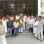 जिला कांग्रेस कमेटी गाजियाबाद व्यापारियों की लड़ाई के लिए कांग्रेस प्रतिनिधिमंडल ने जिलाधिकारी को सौंपा ज्ञापन ।