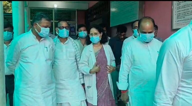 उत्तर प्रदेश विधानसभा समिति ने जिला मेडिकल अस्पताल का किया निरीक्षण ।
