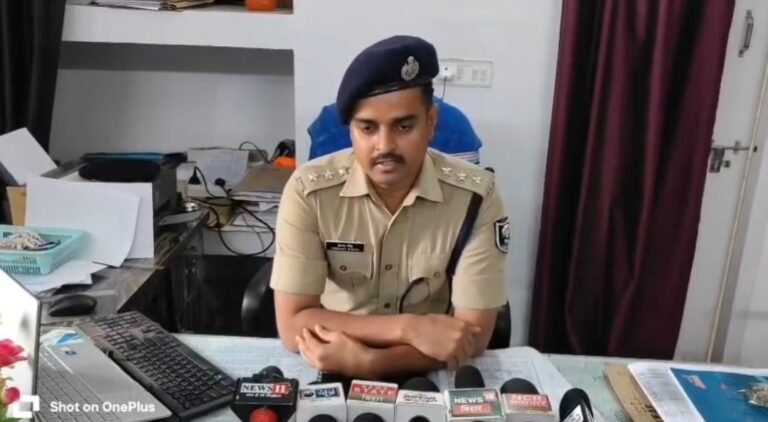 भगालपुर में मानव तस्करी की कोशिश नाकाम : स्टेशन पर फंसी गोड्डा की महिला के दो बच्चों को लेकर भागी थी रिंकी, पुलिस ने गोड्डा और मोजाहिदपुर से किया बरामद*
