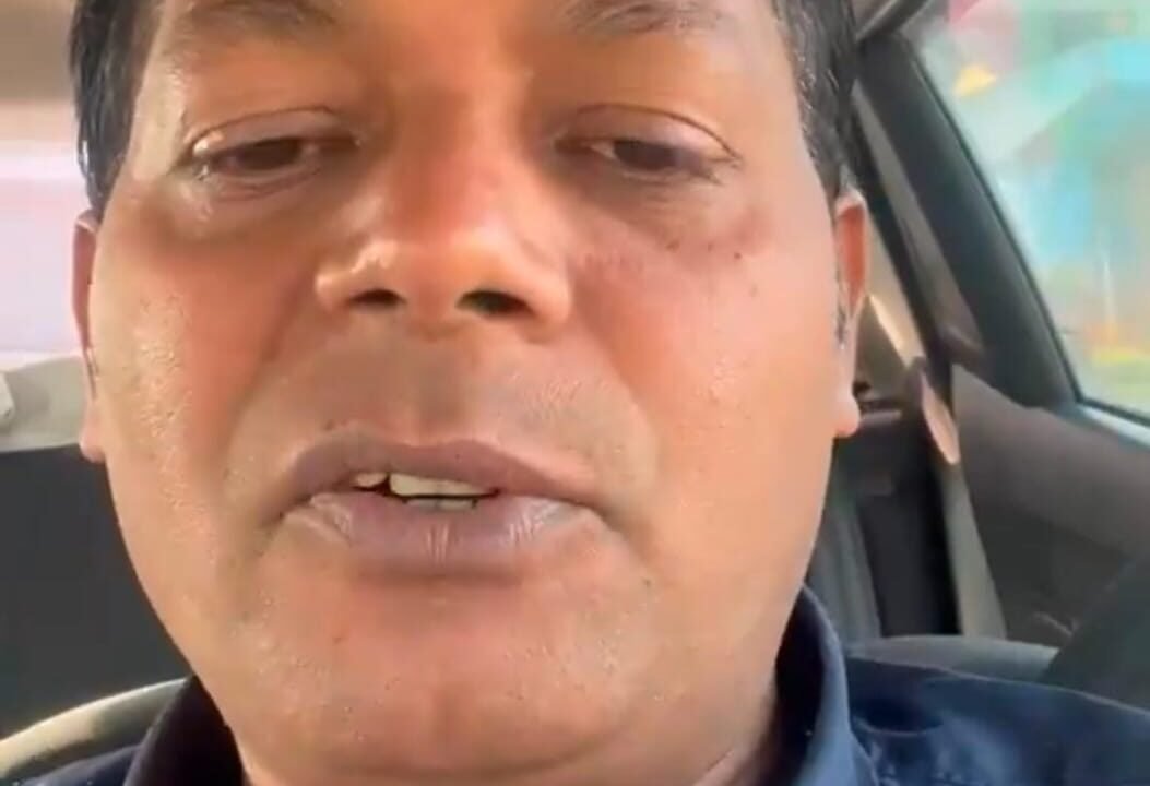 सफाई कर्मचारी की मौत के आरोपों पर गरमाई दिल्ली की सियासत, आप कार्यालय पर भाजपा का हल्लाबोल ।