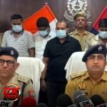 संतकबीरनगर में सपा सांसद लक्ष्मीकांत उर्फ पप्पू निषाद के खिलाफ केस दर्ज कराने वाले युवक के कथित अपहरण के मामले में पुलिस ने सोमवार तड़के चार नामजद आरोपियों को गिरफ्तार कर लिया।