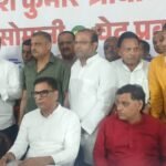 गाजियाबाद के जिला अध्यक्ष सतीश शर्मा एवं महानगर अध्यक्ष वीर सिंह जाटव के नेतृत्व में पहुंचे कांग्रेस पदाधिकारियों और कार्यकर्ताओं की भागीदारी ।