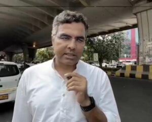 दिल्ली के BJP विधायक एवं PWD मंत्री प्रवेश साहिब सिंह वर्मा ने गुरुद्वारा कमेटी के साथ मिलकर यह वीडियो बनाया है।