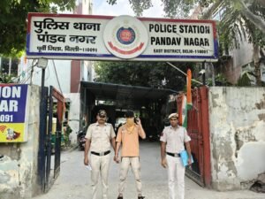 नाबालिग साथी भी पकड़ा गया, वारदात की स्कूटी-2 मोबाइल और पहने कपड़े बरामद