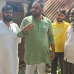 बाढ़ ने छीना अनाथ बच्चों का आशियाना, सपा नेताओं ने बढ़ाए मदद के हाथ, राशन और घरेलू जरूरत का सामान पहुंचाकर परिवार को दिया सहारा ।