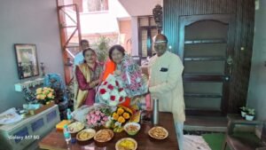 गाजियाबाद की प्रथम नागरिक माननीय महापौर श्रीमती सुनीता दयाल जी को दी जन्मदिन की हार्दिक बधाई ओर शुभकामनाएं ।