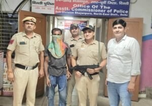 दिल्ली के भजनपुरा में युवती पर केमिकल अटैक, आरोपी गिरफ्तार ।