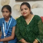 गुमला की 11 साल की बेटी ने अंतरराष्ट्रीय स्तर पर बनाई पहचान, तीन किताबें लिखकर सबसे कम उम्र में मानद डॉक्टरेट का विश्व रिकॉर्ड ।