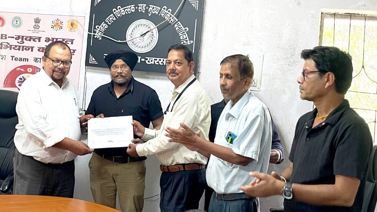टी बी मुक्त भारत अभियान में योगदान के लिए आधुनिक पावर सम्मानित । 