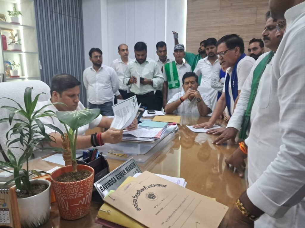 गाजियाबाद पेरेंट्स एसोसिएशन देश के पूर्व सैनिक को न्याय दिलाने हेतू समर्थन में आगे आया। गाजियाबाद पेरेंट्स एसोसिएशन देश के पूर्व सैनिक को न्याय दिलाने हेतू समर्थन में आगे आया।