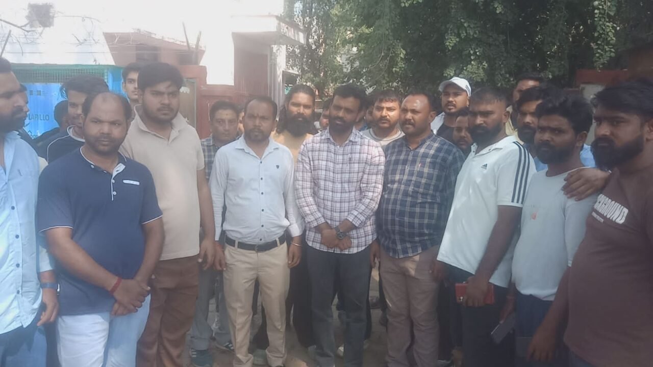मेरठ में करण वाल्मीकि की मौत से क्षेत्र में शोक की लहर, पीड़ित परिवार को न्याय दिलाने के लिए आगे आए : बिजेन्द्र सूद