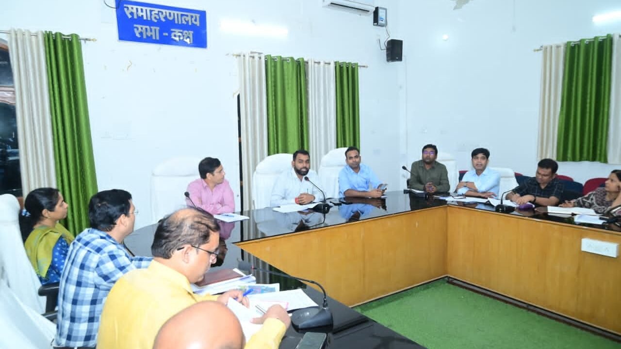 कायाकल्प अभियान की समीक्षा, समय-सीमा में सार्वजनिक परिसंपत्तियों की मरम्मत का निर्देश !
