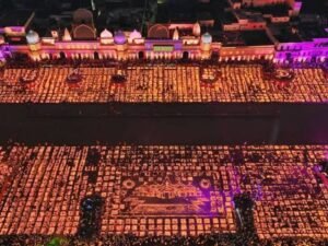 7 नवंबर को होगा दसवां दीपोत्सव: रामनगरी अयोध्या में दसवें दीपोत्सव को लेकर तैयारियां तेज हो गई हैं। जिला प्रशासन से लेकर शासन स्तर तक लगातार समीक्षा की जा रही है।