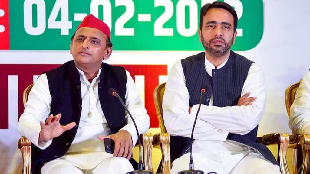 अखिलेश यादव और राष्ट्रीय लोकदल (रालोद) के अध्यक्ष चौधरी जयंत सिंह के बीच सियासी टकराव कम होने का नाम नहीं ले रहा है । अखिलेश यादव और राष्ट्रीय लोकदल (रालोद) के अध्यक्ष चौधरी जयंत सिंह के बीच सियासी टकराव कम होने का नाम नहीं ले रहा है ।