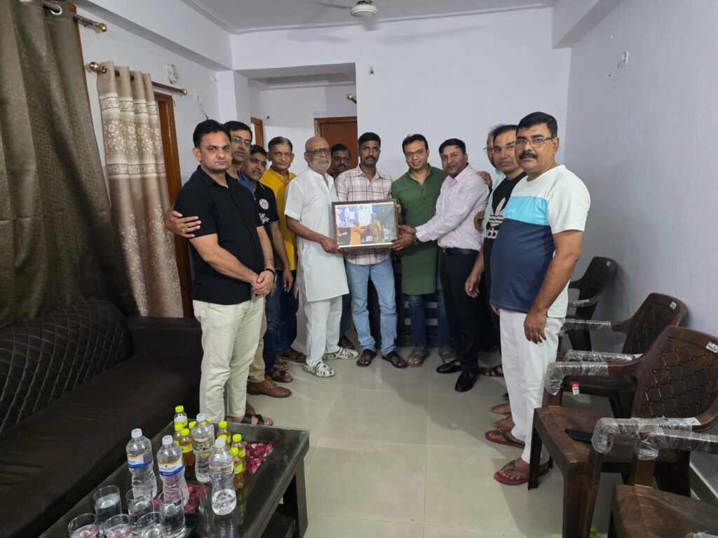 वीरता के सम्मान से गौरवान्वित हुआ औरा कायमेरा परिवार, नीरज कुमार पाल का हुआ भव्य सम्मान