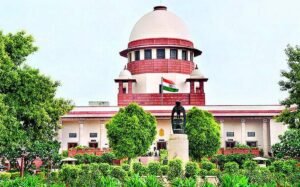 उच्चतम न्यायालय ने भारत के प्रधान न्यायाधीश सूर्यकांत की अदालत में मामलों की तत्काल सुनवाई के लिए किए जाने वाले अनुरोधों के सीधे प्रसारण पर बुधवार को रोक लगा दी।